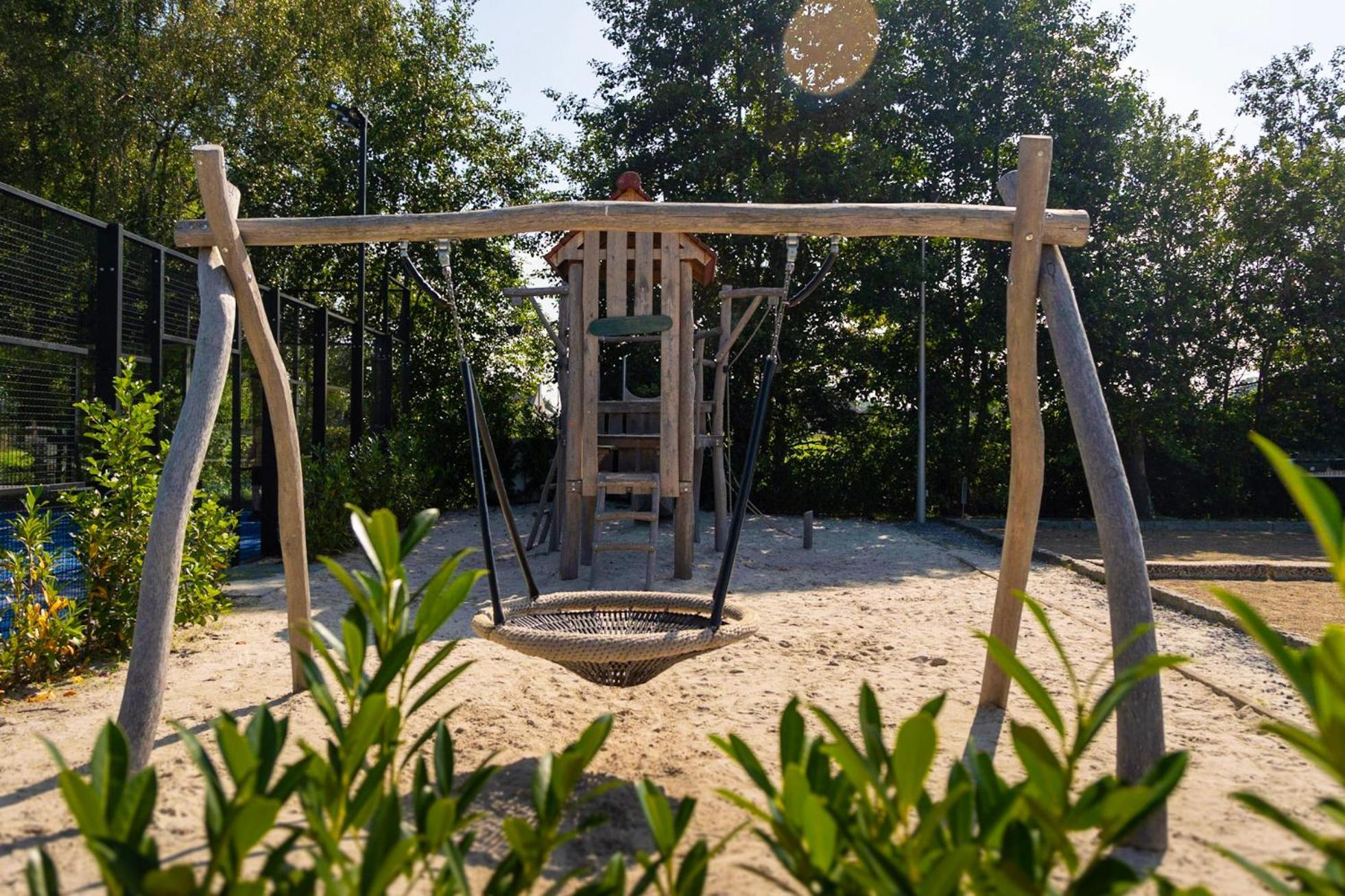 Glamping - 25 Min Roermond, Maasmechelen & Maastricht Hotel Kinrooi Exterior photo